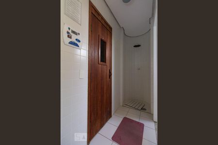 Apartamento para alugar com 300m², 3 quartos e 4 vagas Apartamento para alugar com 300m², 3 quartos e 4 vagasSauna e Ducha