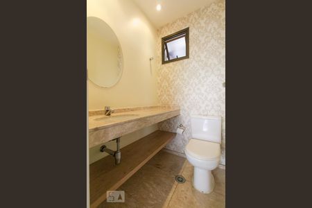 Apartamento para alugar com 300m², 3 quartos e 4 vagas Apartamento para alugar com 300m², 3 quartos e 4 vagasLavabo