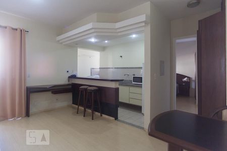 Sala de apartamento para alugar com 1 quarto, 50m² em Cambuí, Campinas