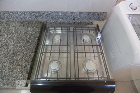 Cozinha de apartamento para alugar com 1 quarto, 50m² em Cambuí, Campinas