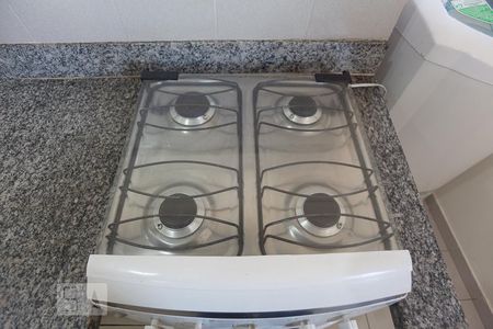 Cozinha de apartamento para alugar com 1 quarto, 50m² em Cambuí, Campinas