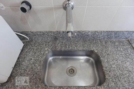 Cozinha de apartamento para alugar com 1 quarto, 50m² em Cambuí, Campinas