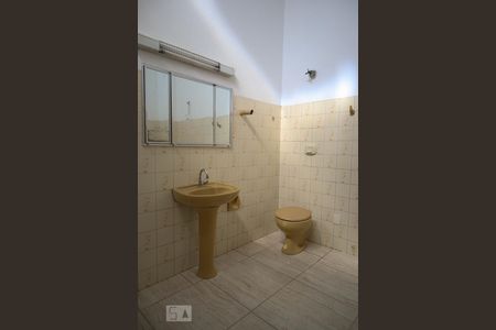 Banheiro de casa à venda com 3 quartos, 220m² em Vila Joana, Jundiaí