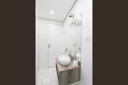 Banheiro  de apartamento à venda com 2 quartos, 62m² em Jardim da Glória, São Paulo