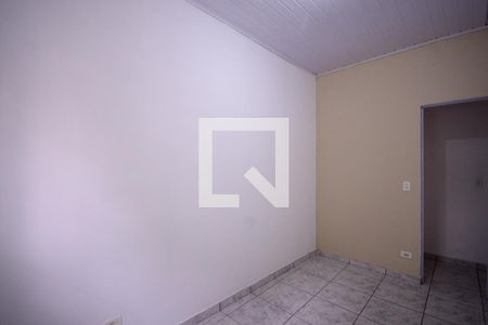 Quarto 1  de casa para alugar com 2 quartos, 55m² em Vila Nair, São Paulo