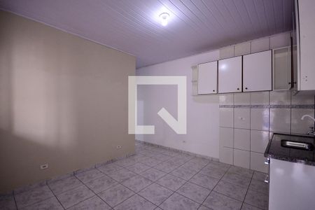 Sala/Cozinha  de casa para alugar com 2 quartos, 55m² em Vila Nair, São Paulo