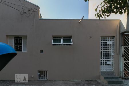 Fachada de casa para alugar com 2 quartos, 55m² em Vila Nair, São Paulo