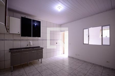 Sala/Cozinha  de casa para alugar com 2 quartos, 55m² em Vila Nair, São Paulo