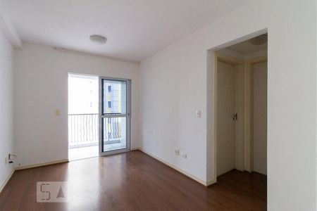 Sala de apartamento para alugar com 1 quarto, 48m² em Centro, Curitiba