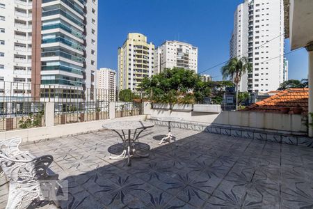 Varanda de casa para alugar com 6 quartos, 660m² em Vila Regente Feijó, São Paulo