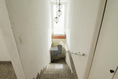 Escada de casa à venda com 4 quartos, 300m² em Santana, São Paulo