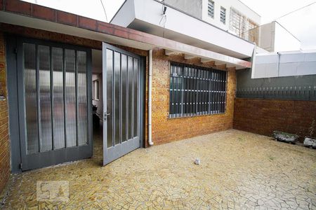 Garagem de casa à venda com 2 quartos, 140m² em Vila Anastácio, São Paulo