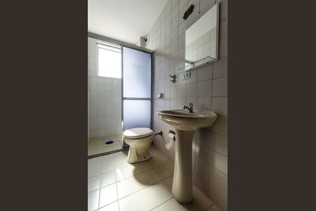 Banheiro de apartamento à venda com 2 quartos, 65m² em Vila Osasco, Osasco