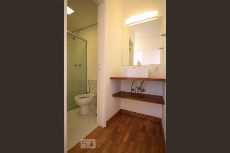 Lavabo de apartamento à venda com 3 quartos, 180m² em Vila Madalena, São Paulo