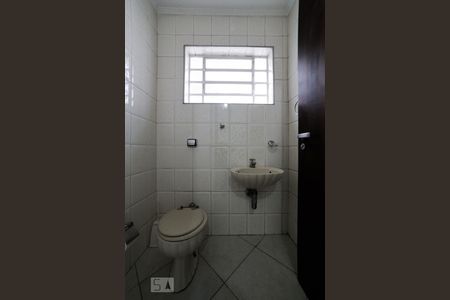 Lavabo de casa à venda com 3 quartos, 150m² em Vila Cordeiro, São Paulo