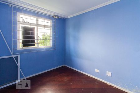 Quarto 1 de apartamento para alugar com 2 quartos, 47m² em Novo Mundo, Curitiba