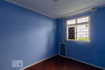 Quarto 1 de apartamento para alugar com 2 quartos, 47m² em Novo Mundo, Curitiba