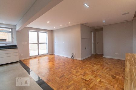 Sala e cozinha de apartamento à venda com 2 quartos, 72m² em Vila Gomes Cardim, São Paulo