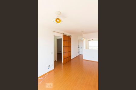 Sala de apartamento para alugar com 2 quartos, 64m² em Vila Alexandria, São Paulo