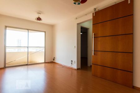 Sala de apartamento para alugar com 2 quartos, 64m² em Vila Alexandria, São Paulo