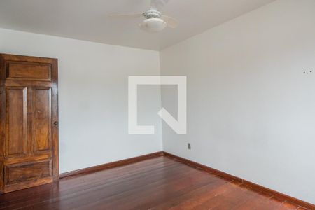 Quarto 1 de apartamento para alugar com 2 quartos, 85m² em Medianeira, Porto Alegre