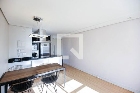 Sala de apartamento à venda com 2 quartos, 61m² em Vila Antonieta, São Paulo