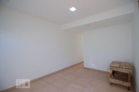 Apartamento para alugar com 1 quarto, 50m² em Camorim, Rio de Janeiro