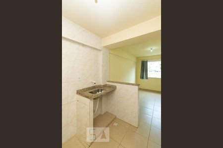 Cozinha de kitnet/studio para alugar com 1 quarto, 22m² em Icaraí, Niterói