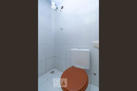 Banheiro Social de kitnet/studio para alugar com 1 quarto, 22m² em Icaraí, Niterói