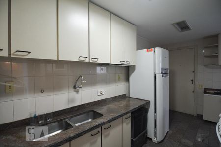 Cozinha de apartamento à venda com 4 quartos, 203m² em São Bento, Belo Horizonte