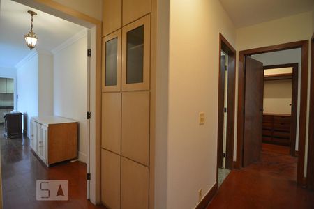 Corredor de apartamento à venda com 4 quartos, 203m² em São Bento, Belo Horizonte