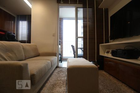 Sala de apartamento para alugar com 2 quartos, 72m² em Jaguaré, São Paulo