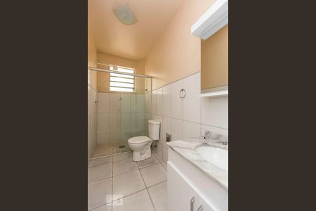 Banheiro de apartamento à venda com 1 quarto, 35m² em Partenon, Porto Alegre