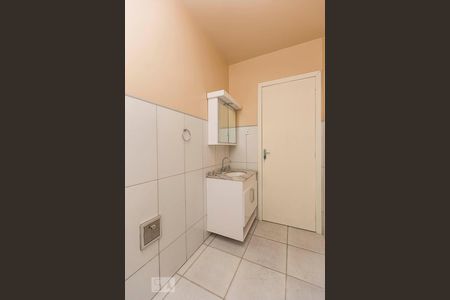 Banheiro de apartamento à venda com 1 quarto, 35m² em Partenon, Porto Alegre