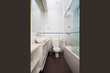 Banheiro Suíte de apartamento para alugar com 3 quartos, 113m² em Laranjeiras, Rio de Janeiro