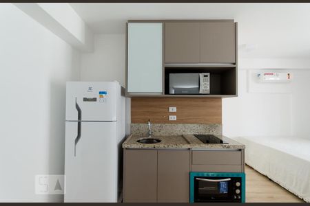 Cozinha de kitnet/studio para alugar com 1 quarto, 36m² em Santa Cecília, São Paulo