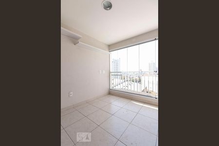 Sacada  de apartamento para alugar com 2 quartos, 64m² em Vila Bertioga, São Paulo