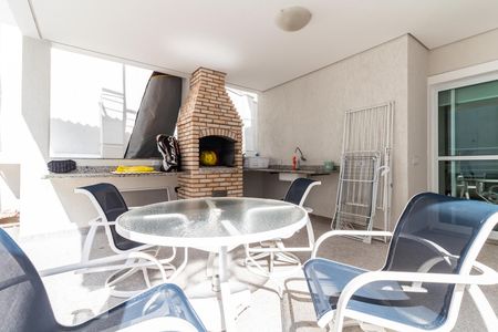 Casa à venda com 450m², 4 quartos e 6 vagas Casa à venda com 450m², 4 quartos e 6 vagasÁrea Externa