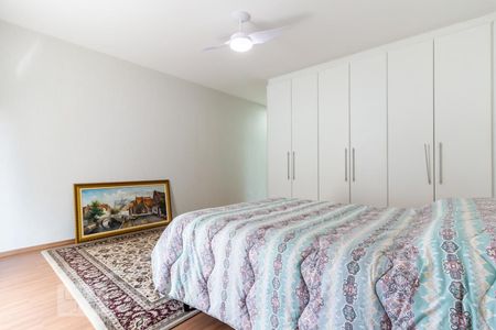 Casa à venda com 450m², 4 quartos e 6 vagas Casa à venda com 450m², 4 quartos e 6 vagasSuíte 3