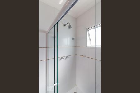 Casa à venda com 450m², 4 quartos e 6 vagas Casa à venda com 450m², 4 quartos e 6 vagasBox do Banheiro da Suíte 3