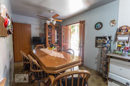 Cozinha de casa à venda com 3 quartos, 252m² em Teresópolis, Porto Alegre
