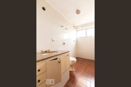 Banheiro  de apartamento para alugar com 3 quartos, 120m² em Penha de França, São Paulo