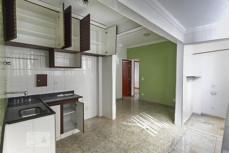 Cozinha de apartamento à venda com 3 quartos, 90m² em São Lucas, Belo Horizonte