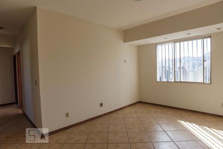 Sala de apartamento para alugar com 3 quartos, 80m² em Sion, Belo Horizonte