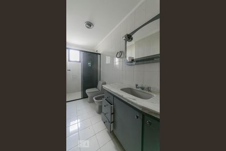 Banheiro de apartamento à venda com 2 quartos, 96m² em Bosque, Campinas