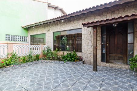 Quintal de Entrada de casa à venda com 3 quartos, 330m² em Parque Marajoara, Santo André