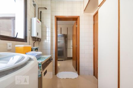 Apartamento à venda com 170m², 4 quartos e 3 vagas Apartamento à venda com 170m², 4 quartos e 3 vagasÁrea de serviço