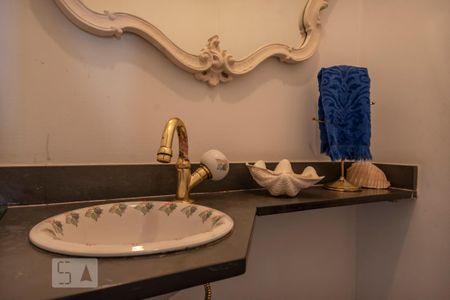 Apartamento à venda com 170m², 4 quartos e 3 vagas Apartamento à venda com 170m², 4 quartos e 3 vagasLavabo