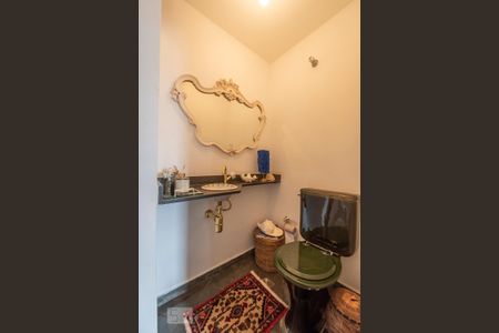 Apartamento à venda com 170m², 4 quartos e 3 vagas Apartamento à venda com 170m², 4 quartos e 3 vagasLavabo