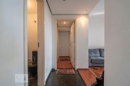Apartamento à venda com 170m², 4 quartos e 3 vagas Apartamento à venda com 170m², 4 quartos e 3 vagasCorredor